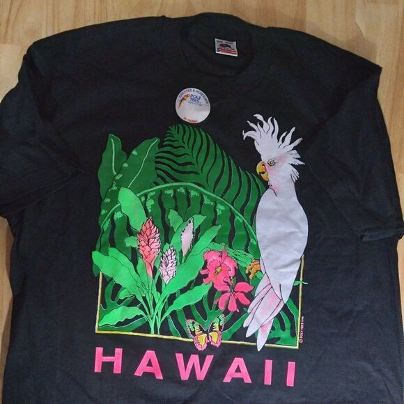 Deadstock Vintage Hawaii Bird Nightscape Illustration T-Shirt - Picture 1 of 7